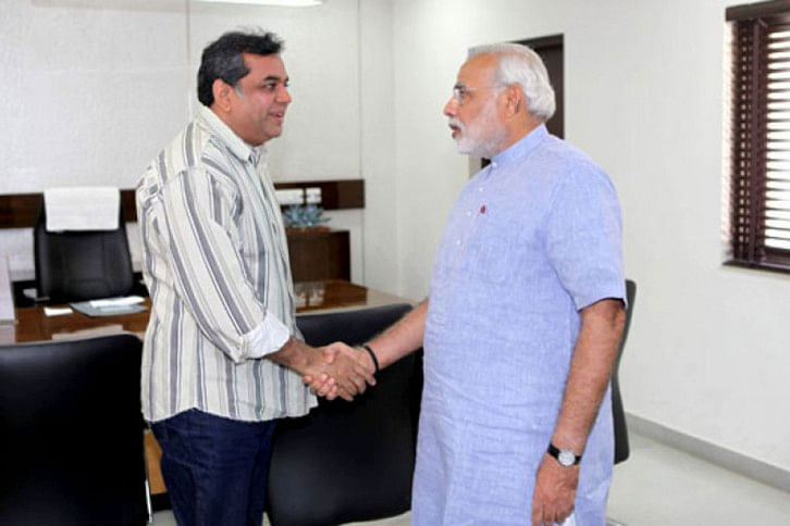 Paresh Rawal and Narenda Modi Paresh Rawal and Narenda Modi