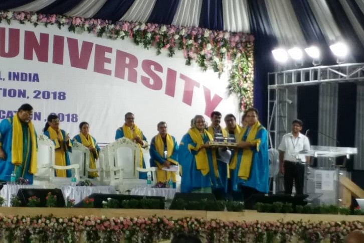 সম্মানসূচক ডিলিট পেলেন প্রধানমন্ত্রী শেখ হাসিনা সম্মানসূচক ডিলিট পেলেন প্রধানমন্ত্রী শেখ হাসিনা