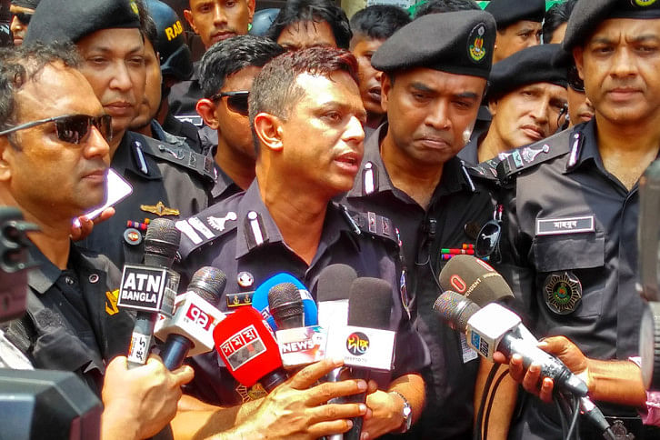র্যাবের মাদকবিরোধী অভিযান র্যাবের মাদকবিরোধী অভিযান