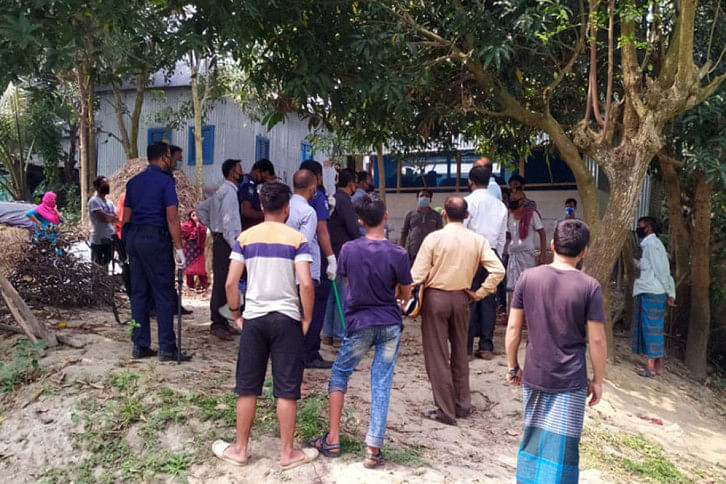 Tangail_3_Family_Lockdown Tangail_3_Family_Lockdown