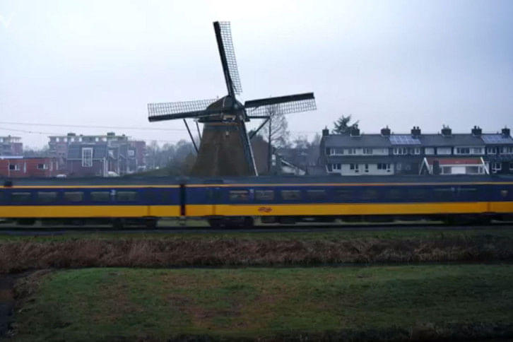 Wind powered train Wind powered train