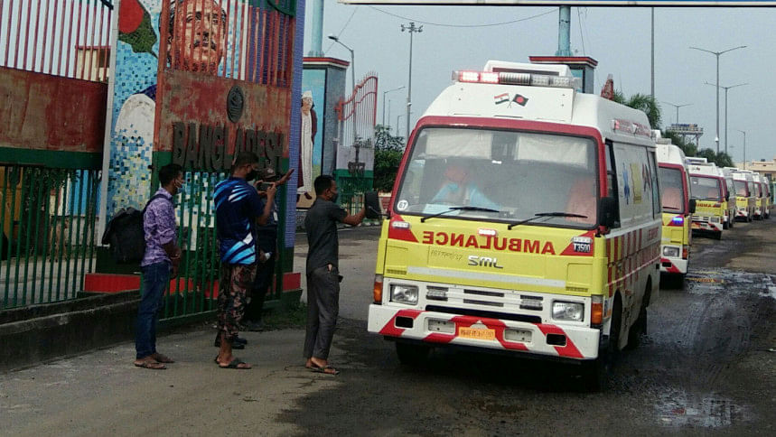 ambulance_benapole_14sep21.jpg ambulance_benapole_14sep21.jpg