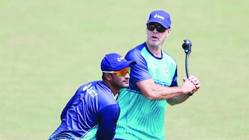 Shakib Al Hasan & Jamie Siddons Shakib Al Hasan & Jamie Siddons