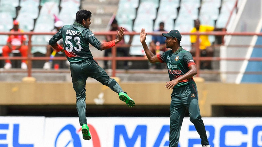 Mehedi Hasan Miraz & Mustafizur Rahman Mehedi Hasan Miraz & Mustafizur Rahman
