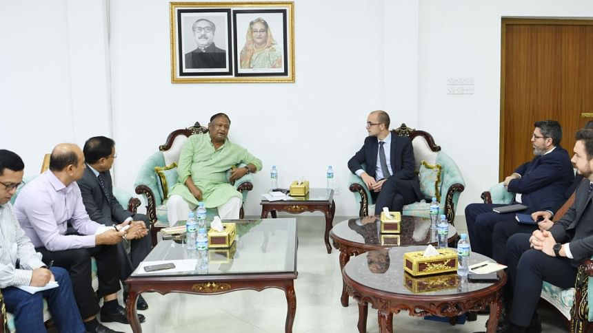 কসোভোর সঙ্গে বাণিজ্য ও বিনিয়োগ বৃদ্ধির সুযোগ আছে: বাণিজ্যমন্ত্রী কসোভোর সঙ্গে বাণিজ্য ও বিনিয়োগ বৃদ্ধির সুযোগ আছে: বাণিজ্যমন্ত্রী