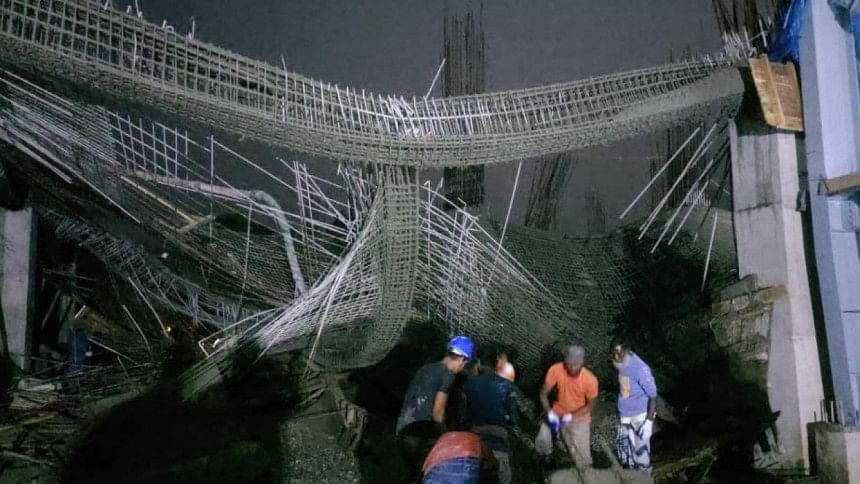 শ্রীপুরে নির্মাণাধীন গার্মেন্টস ভবনের ছাদ ধসে নিহত ২ শ্রীপুরে নির্মাণাধীন গার্মেন্টস ভবনের ছাদ ধসে নিহত ২