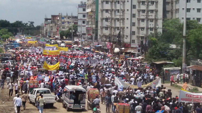 গাজীপুরে বিএনপি পদযাত্রায় ‘লক্ষাধিক’ নেতাকর্মী গাজীপুরে বিএনপি পদযাত্রায় ‘লক্ষাধিক’ নেতাকর্মী
