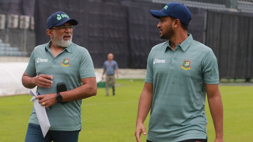 chandika hathurusingha and shakib al hasan chandika hathurusingha and shakib al hasan