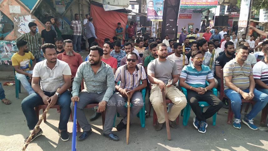অবরোধের প্রথম দিন: গাবতলী ছাড়েনি দূরপাল্লার বাস গাবতলী ছাড়েনি দূরপাল্লার বাস