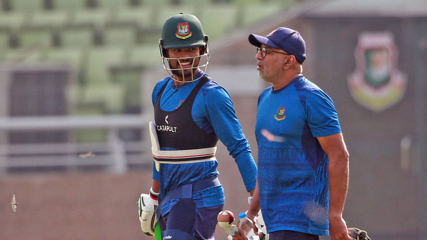 Najmul Hossain Shanto & Chandika Hathurusingha Najmul Hossain Shanto & Chandika Hathurusingha