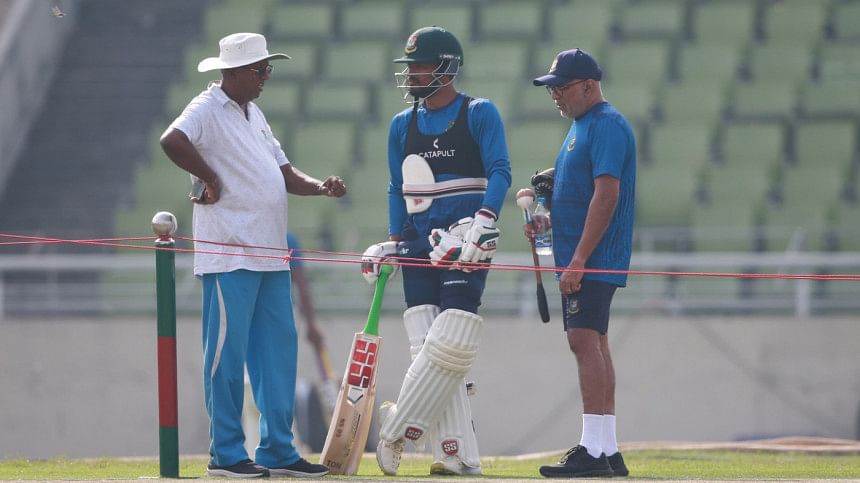 Chandika Hathurusingha & Najmul Hossain Shanto Chandika Hathurusingha & Najmul Hossain Shanto