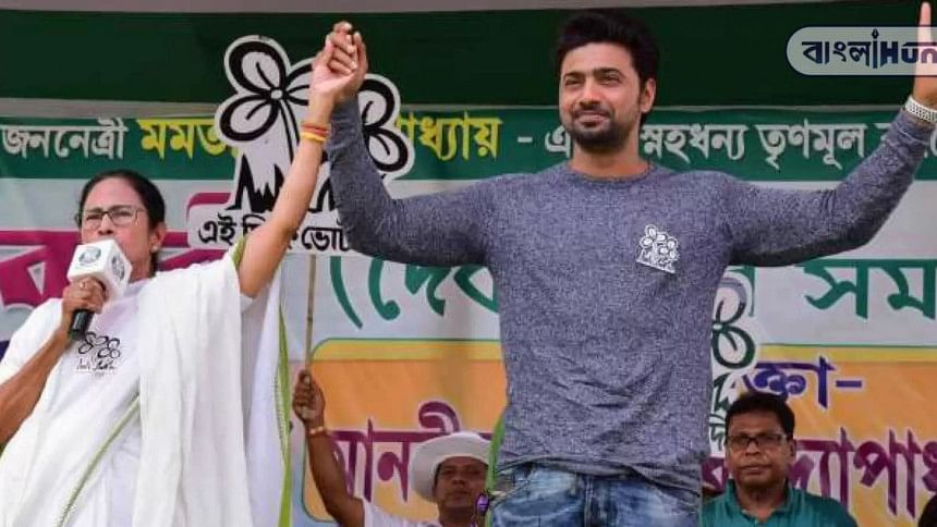 মমতা বন্দ্যোপাধ্যায়ের সঙ্গে দেব মমতা বন্দ্যোপাধ্যায়ের সঙ্গে দেব