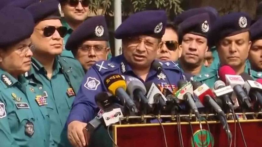 নির্বাচনের জন্য দেশবাসী উন্মুখ হয়ে আছে, হরতালকারীদের পাওয়া যাবে না: আইজিপি নির্বাচনের জন্য দেশবাসী উন্মুখ হয়ে আছে, হরতালকারীদের পাওয়া যাবে না: আইজিপি
