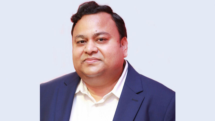 পদত্যাগ করেছেন পদ্মা ব্যাংকের চেয়ারম্যান নাফিজ সরাফাত পদ্মা ব্যাংকের চেয়ারম্যানের পদত্যাগ