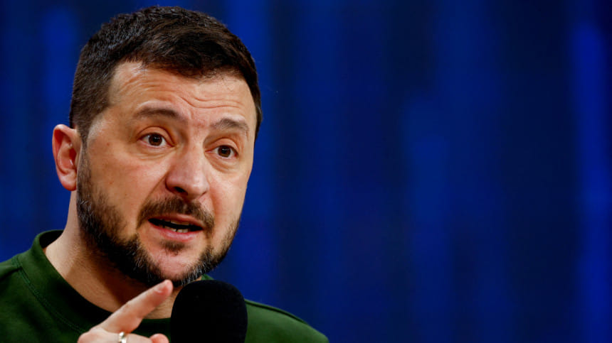 ইউক্রেনের প্রেসিডেন্ট ভলোদিমির জেলেন্সকি এখন বিশ্ব নেতাদের কাছে গোলাবারুদ চেয়ে বেড়াচ্ছেন। ফাইল ছবি: রয়টার্স