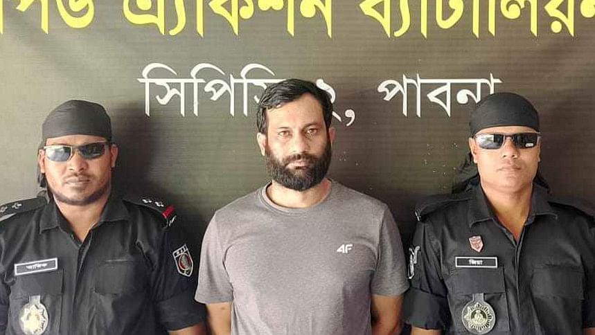 সাবেক ভূমিমন্ত্রীর ছেলে শিরহান শরীফ তমাল গ্রেপ্তার সাবেক ভূমিমন্ত্রীর ছেলে শিরহান শরীফ তমাল গ্রেপ্তার