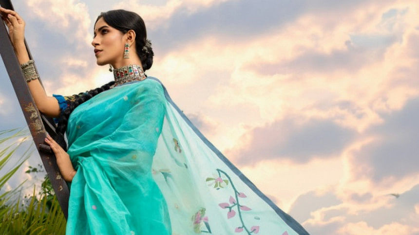 সুতি শাড়ি সুতি শাড়ি