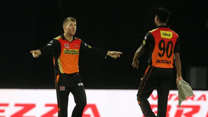 David Warner and Mustafizur Rahman David Warner and Mustafizur Rahman