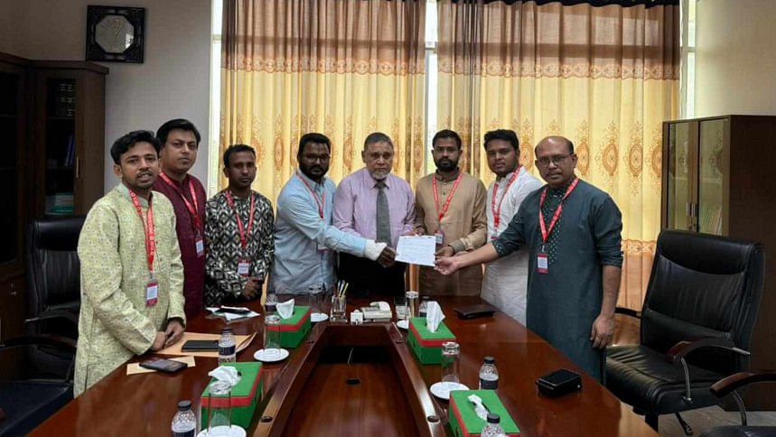 আওয়ামী লীগের নিবন্ধন বাতিল দাবি আওয়ামী লীগের নিবন্ধন বাতিল দাবি