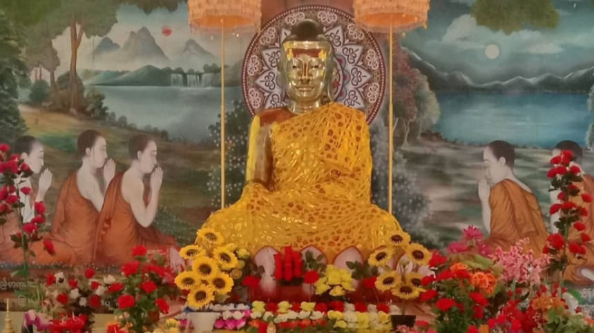 কুয়াকাটা রাখাইন মন্দির। ছবি: সোহরাব হোসেন/স্টার