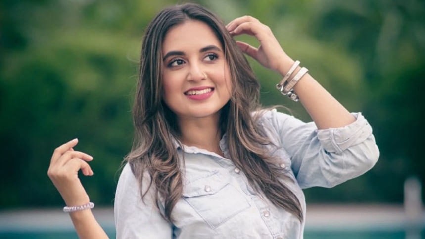 Keksa erkak va yosh qiz ortasidagi jinsiy aloqa Gozal tombul qiz porno video