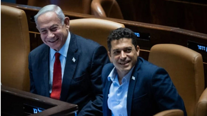 নেতানিয়াহুর সঙ্গে ডানপন্থি নেতা চিকলি। ছবি: রয়টার্স (ফাইল)