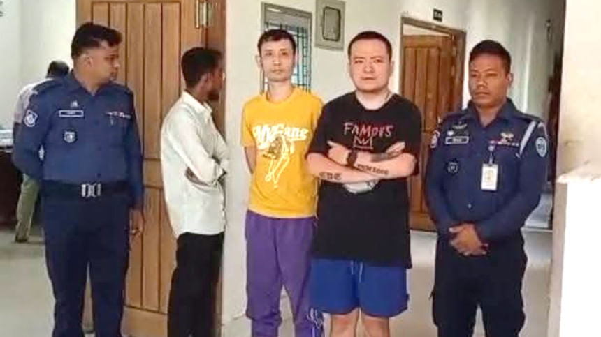 অবৈধ ভিওআইপি পরিচালনায় ২ চীনা নাগরিকসহ ৩ জন জেল হাজতে