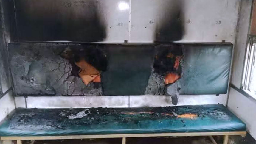 ময়মনসিংহ স্টেশনে ট্রেনে আগুন, নেভাল রেলওয়ে নিরাপত্তা বাহিনী