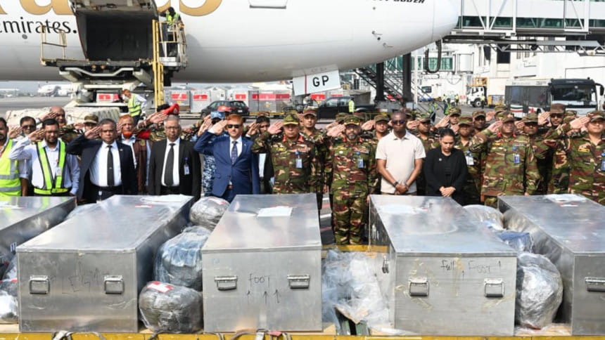 সুদানে নিহত ৬ শান্তিরক্ষীর মরদেহ দেশে, রোববার জানাজা ও দাফন