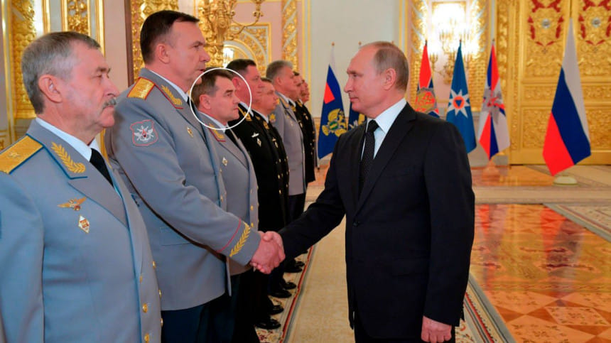 পুতিনের সঙ্গে সারভারভ (গোল চিহ্ন দেওয়া)। ফাইল ছবি: সংগৃহীত