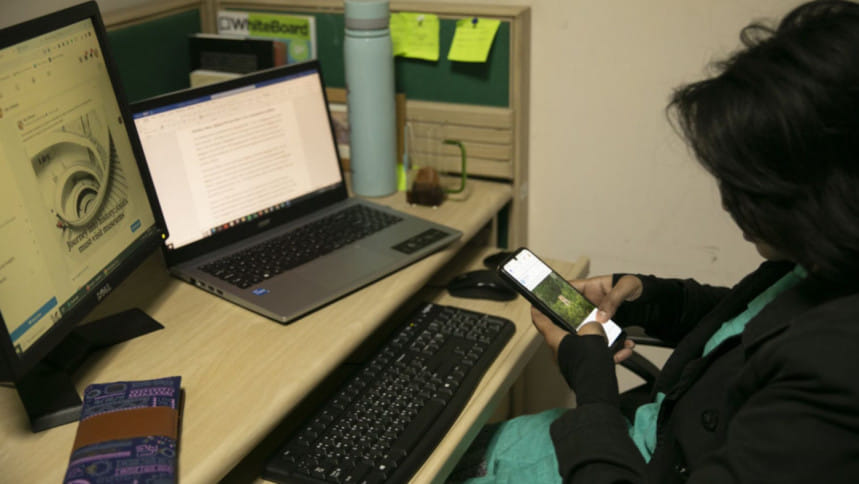 প্রযুক্তির ওপর অতিনির্ভরশীলতা থেকে বিরতি নেবেন যেভাবে