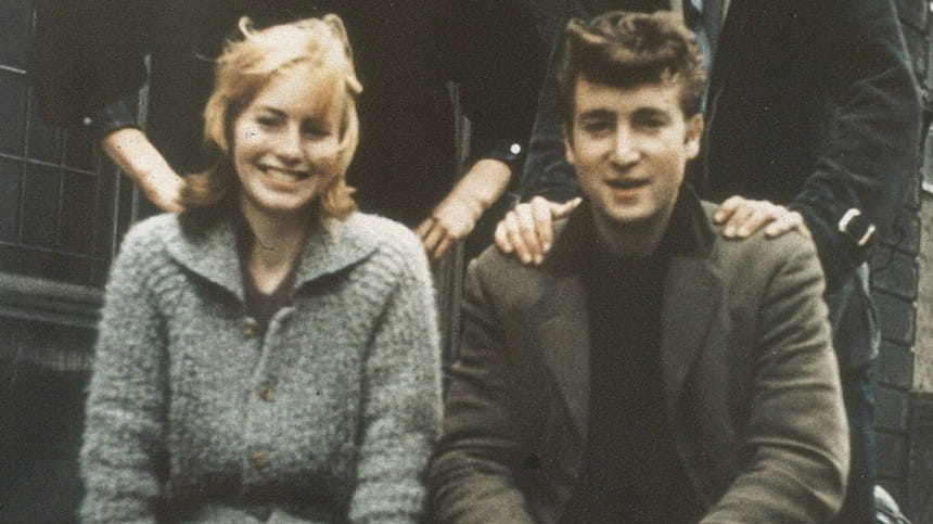 জন লেনন ও তার 'ব্রিজিত' বান্ধবী ও (পরবর্তীতে স্ত্রী) সিন্থিয়া। ফাইল ছবি: সংগৃহীত