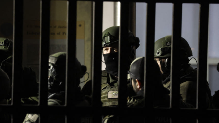 ব্রুকলিনের কুখ্যাত এমডিসি কারাগারে রাখা হয়েছে নিকোলাস মাদুরোকে। ছবি: এএফপি