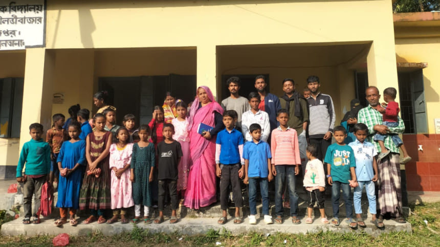 বিদ্যালয় প্রতিষ্ঠায় দিয়েছিলেন বিয়ের কাবিনের জমি, আবেগঘন পরিবেশে বিদায়