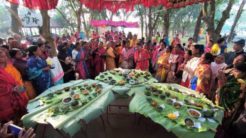 ঠাকুরগাঁওয়ের নারীদের ‘শাক পিতারি’ উৎসব