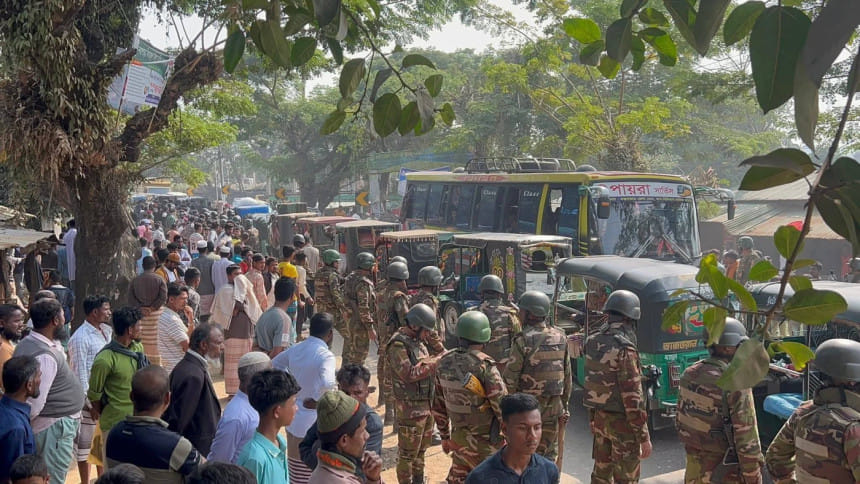 টেকনাফ সীমান্তে ওপার থেকে আসা গুলিতে বাংলাদেশি শিশু আহত