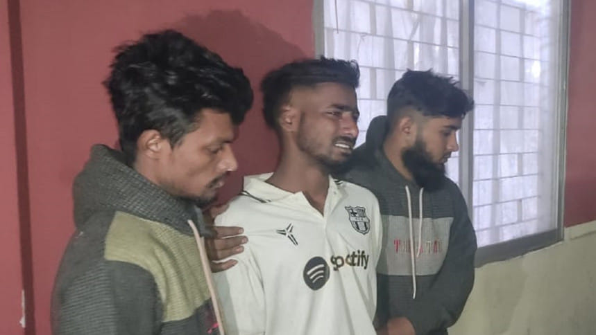 রাতের খাবারের অপেক্ষায় ছিল ছেলেরা, পথে কুপিয়ে হত্যা বাবাকে