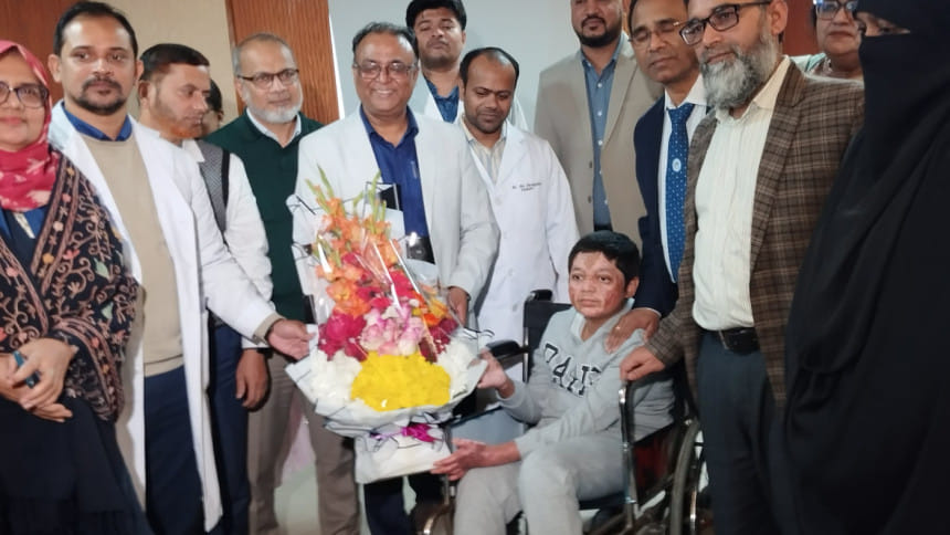 মাইলস্টোন ট্র্যাজেডি: ১৮৩ দিন পর বাড়ি ফিরল আবিদ