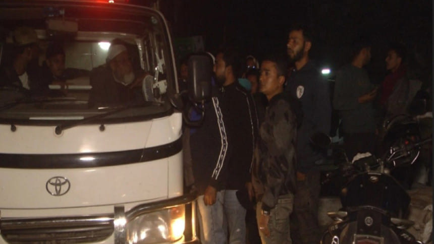 কারা ফটকে শেষ দেখা ছাত্রলীগ নেতার স্ত্রী ও শিশুপুত্রের লাশ