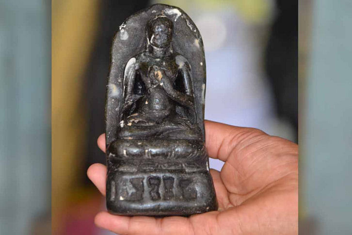 Dhyani_Buddha.jpg Dhyani_Buddha.jpg