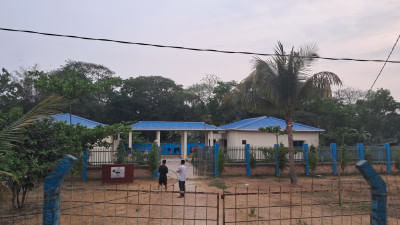 হালদা রিসোর্স সেন্টার বৈজ্ঞানিক গবেষণা ও সম্পদ ব্যবস্থাপনার পরিবর্তে পানি উন্নয়ন বোর্ডের (পাউবো) অস্থায়ী শ্রমিক শেডে পরিণত হয়েছে। ছবি: সংগৃহীত