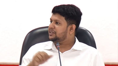 নতুন গণমাধ্যমের অনুমতি দেওয়া হবে: তথ্য উপদেষ্টা