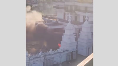 উত্তরায় সাবেক এমপি হাবিবের ভাইয়ের বাড়িতে হামলা, গাড়িতে আগুন