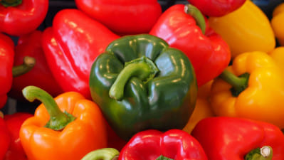 ভিন্ন রঙের ক্যাপসিকামের পুষ্টিগুণও কি ভিন্ন?