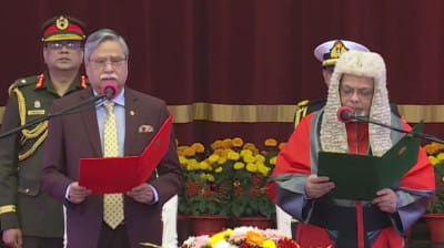 প্রধান বিচারপতি হিসেবে শপথ নিলেন জুবায়ের রহমান চৌধুরী