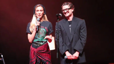 গাজা-সুদানের শিশুদের জন্য ৫.৪ মিলিয়ন ডলার সংগ্রহ করলেন বেলা হাদিদরা