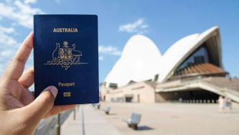 অস্ট্রেলিয়ার পাসপোর্ট। প্রতীকি ছবি: সংগ্রীহিত  