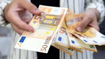 ইউরোপীয় ইউনিয়নের মুদ্রা ইউরো। প্রতিকী ছবি