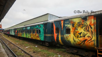 shuttle train shuttle train