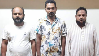 গ্রেপ্তারকৃত ছেলে